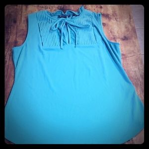 Sleeveless tie blouse